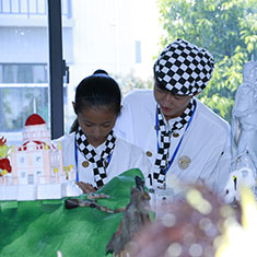 �����¶������ѧУ