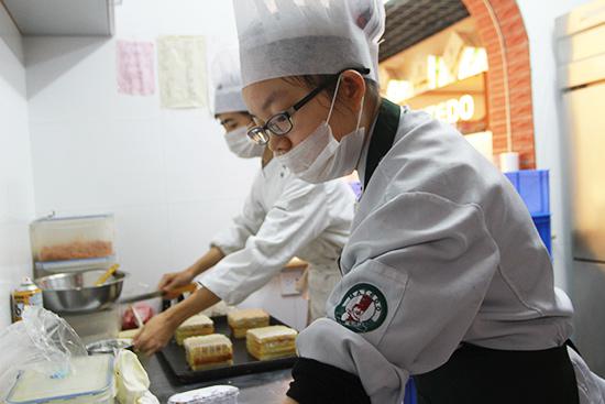 新东方成功学子贾红梅:细节决定成败