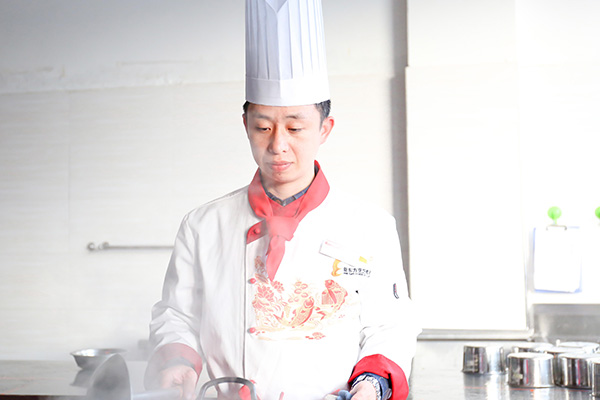 新东方师说丨廖剑飞体力反应力和判断力是学厨的关键