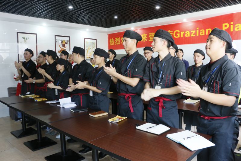 ʦ֮ϲܳGraziano Pia