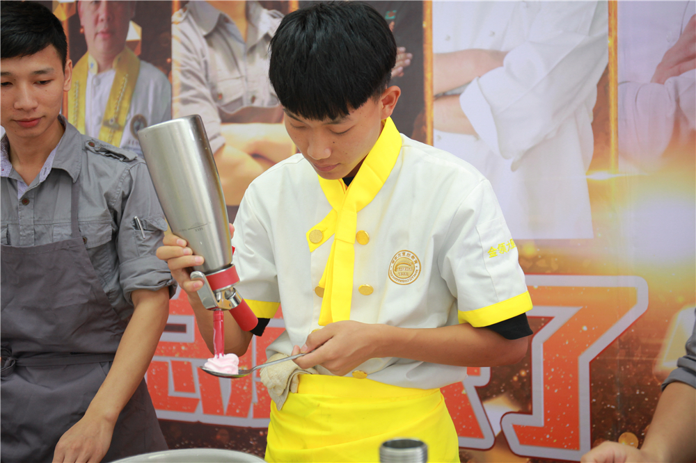 7.11ʦУ԰