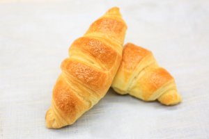 ţ