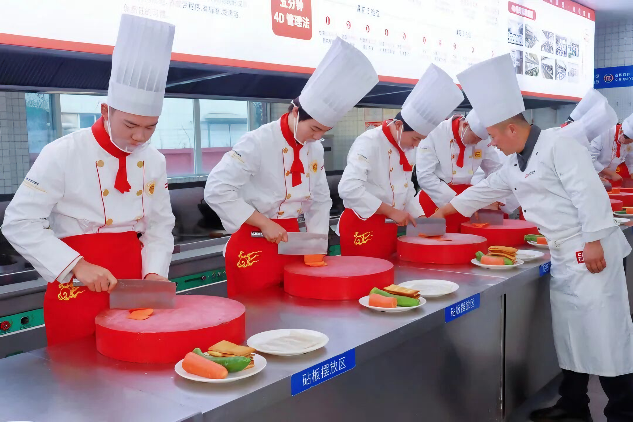 ���ǵ�У԰�ճ�ح���̻����һ��������汾��